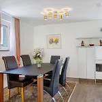 Haus Lerchenweg B Διαμέρισμα Bad Wildungen