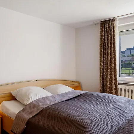 Haus Lerchenweg B شقة باد ويلدنغن