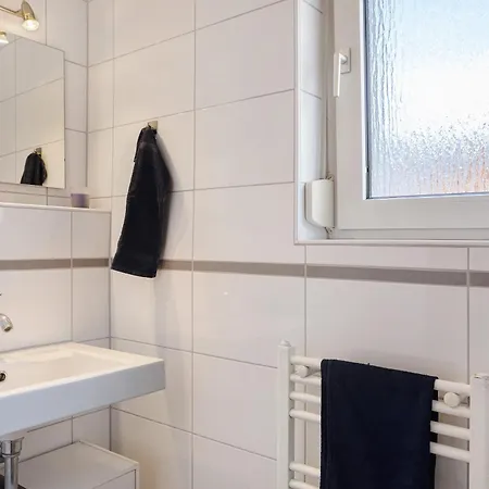 Haus Lerchenweg B شقة