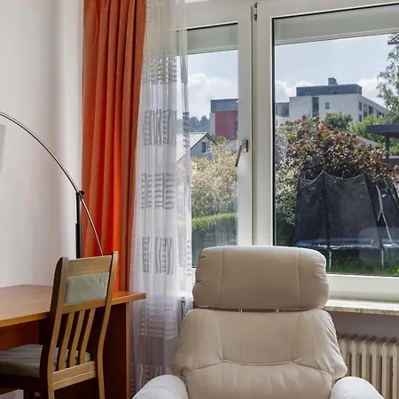 Haus Lerchenweg B Apartamento *